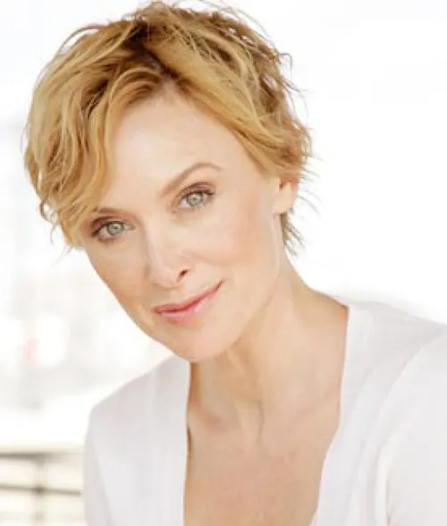 Rachel De Benedet <br> <em>Sally Slaton</em>