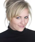 Haley Swindal <br> <em>Alice</em>