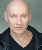 Jamie Jackson <br> <em>Lieutenant Shaw</em>